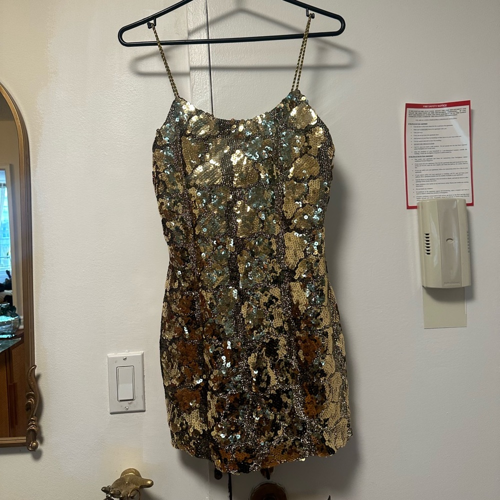 Lined sequin gold dress unbranded size 6